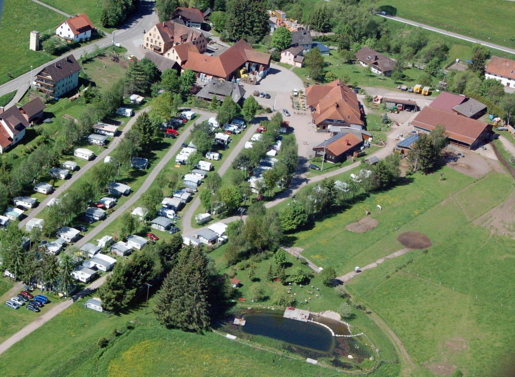 Brauereigasthof Rogg Lenzkirch Exterior photo